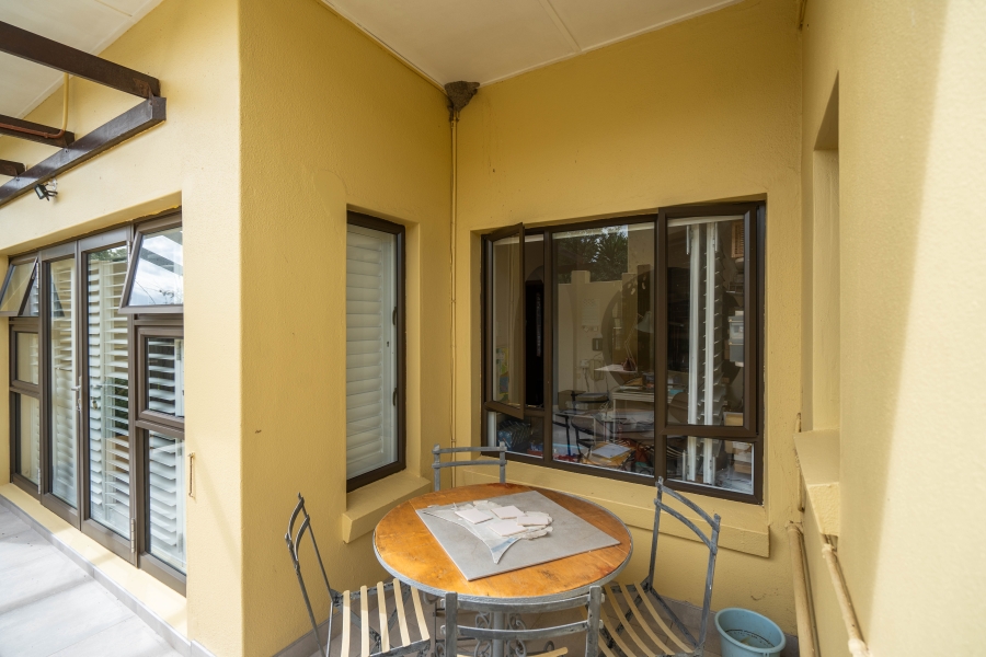 7 Bedroom Property for Sale in West Beach Eastern Cape